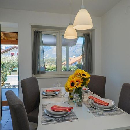 Residence Girasole Casa Rossa A Colico Buitenkant foto