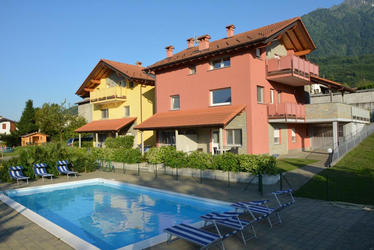Residence Girasole Casa Rossa A Colico Buitenkant foto