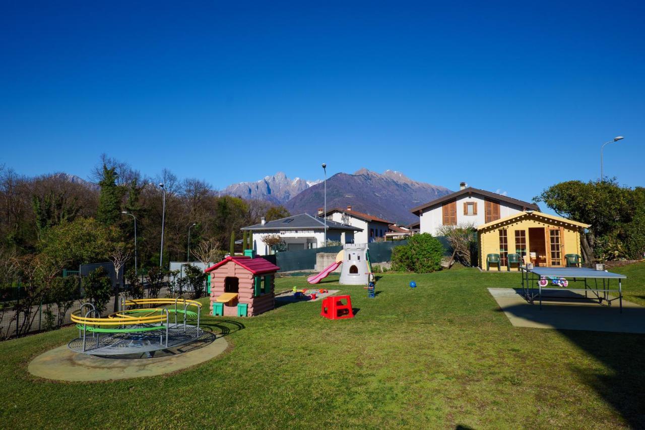 Residence Girasole Casa Rossa A Colico Buitenkant foto