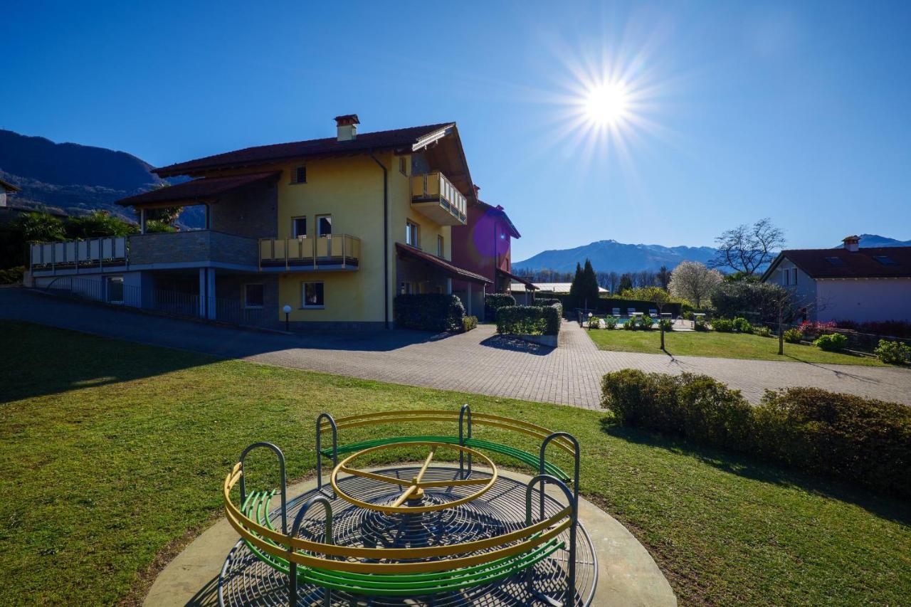 Residence Girasole Casa Rossa A Colico Buitenkant foto